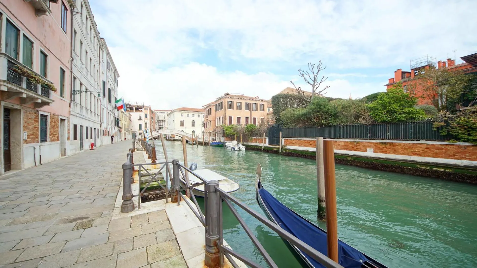 Dolcevita Apartments N 517 Canal View 威尼斯 0*,  意大利